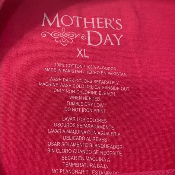 Mother’s Day Tee- “what Happens at Grandma’s “ - Picture 3 of 3